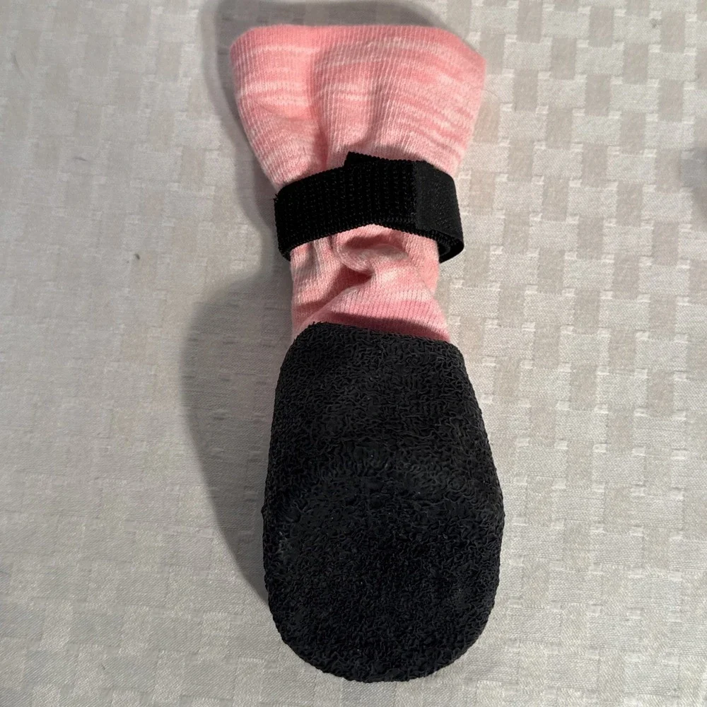 QUMY Dog Shoes LARGE Dog Boots & Paw Protectors Pink size 7 63-75 lbs NEW